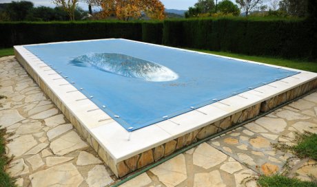 Professionnel pour mise en hivernage de piscine à Lissieu