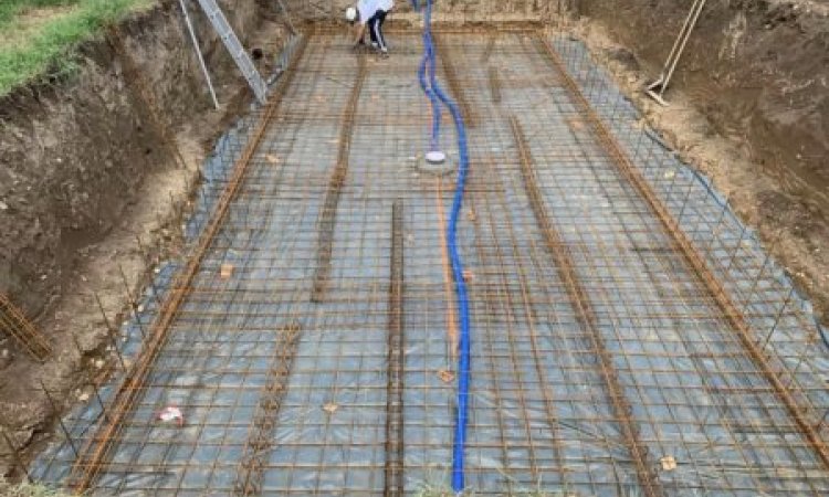 Construction et aménagement de terrain pour une piscine - Grézieu-la-Varenne - Ouest Piscines